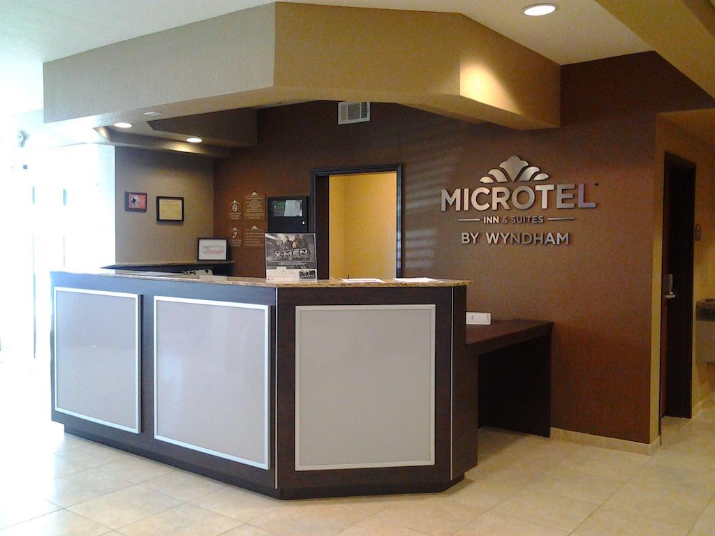 Microtel Inn & Suites Cotulla Exterior foto